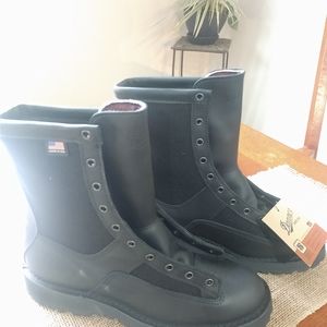 SALE! NWT Danner Boots, Size 10.5 B Mens